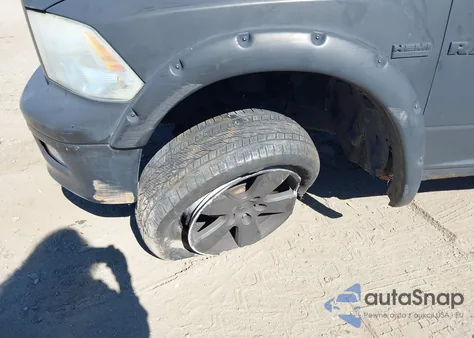 2010 Dodge Ram 1500 Slt/Sport/Trx из США, поврежденный, VIN 1D7RV1GT5AS180716